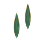 Σκουλαρίκια κολλητά στο αυτί GPE096 σε σχήμα φύλλων ελιάς / Ασημένια, χειροποίητα, επιχρυσωμένα με πράσινο σμάλτο