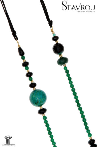 γυναικείο κολλιέ, με πράσινους και μαύρους αχάτες, δεμένο macramé σε πράσινο κορδόνι και ασημένια επίχρυσα στοιχεία / 2KO0115 logo - λεπτομέρεια